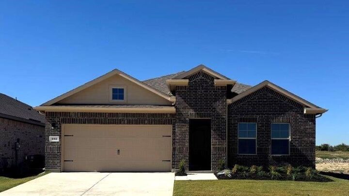 Property Photo:  513 Babbling Brook Drive  TX 76259