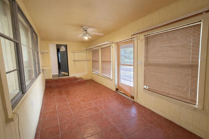 Property Photo:  207 W Alabama Avenue  TX 76065 