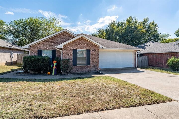 Property Photo:  1141 Woodlands Park Drive  TX 75771