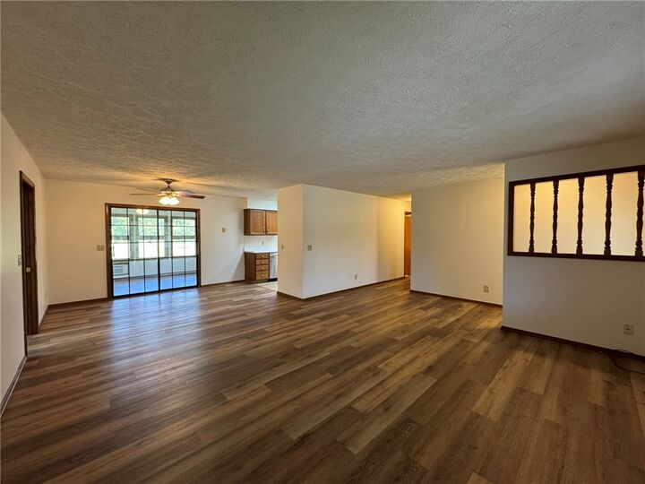 Property Photo:  1708 Coachman Drive  AR 72653 