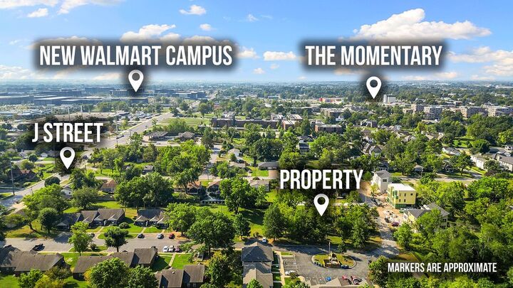 Property Photo:  901 NE 2nd Street  AR 72712