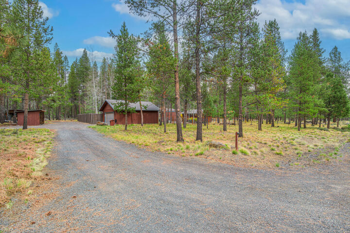 Property Photo:  16810 Derringer Drive  OR 97707