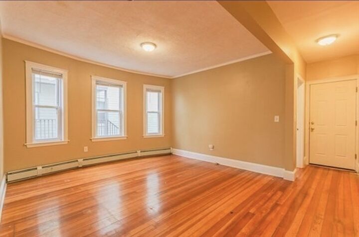 Property Photo:  28 Melbourne St 2  MA 02124 