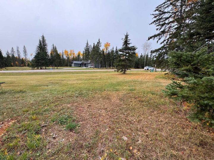 Property Photo: 108 Meadow Ponds Drive AB T4T 1A7
