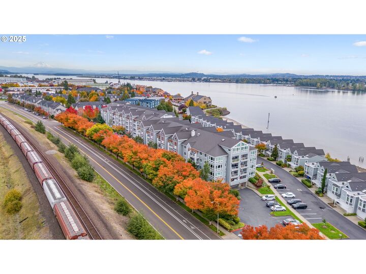 520 SE Columbia River Dr 212  Vancouver WA 98661 photo