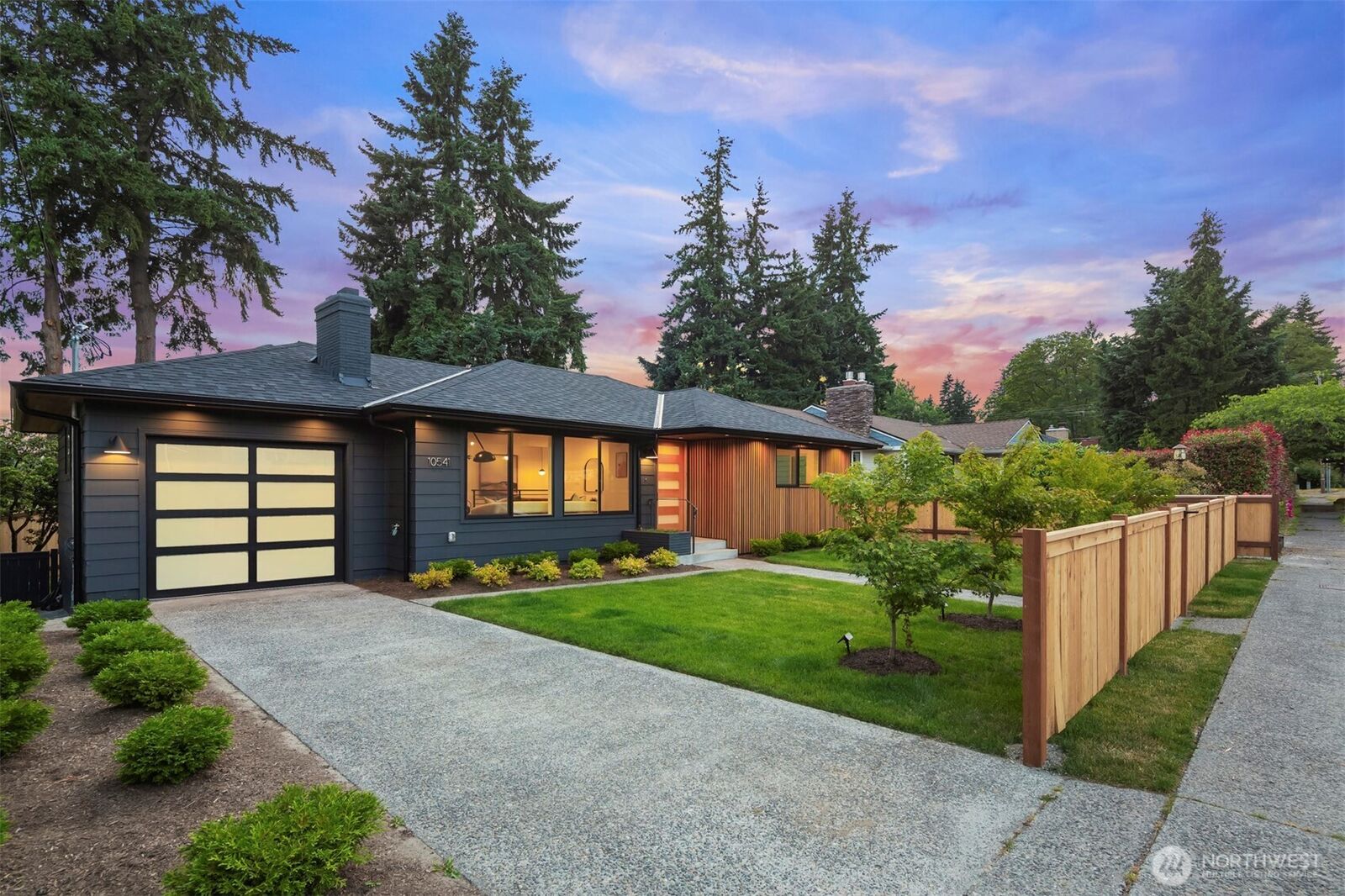 Property Photo:  10541  Ashworth Avenue N  WA 98133