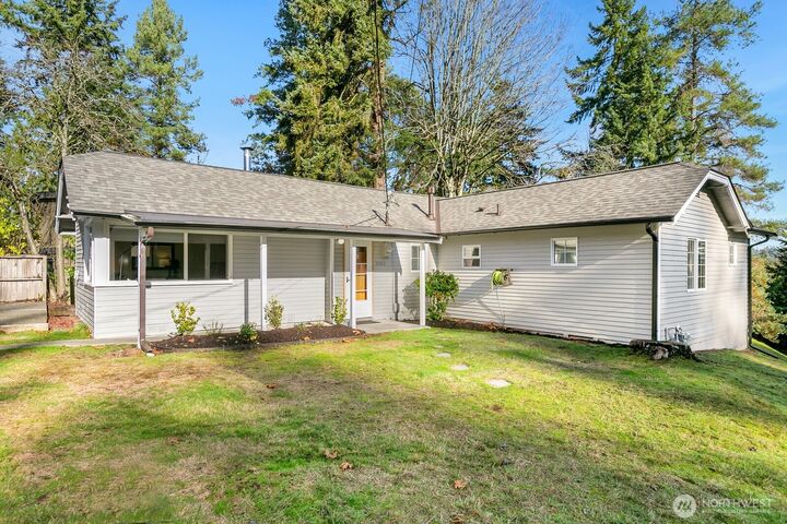 Property Photo:  2482 NE 183rd Lane  WA 98155 