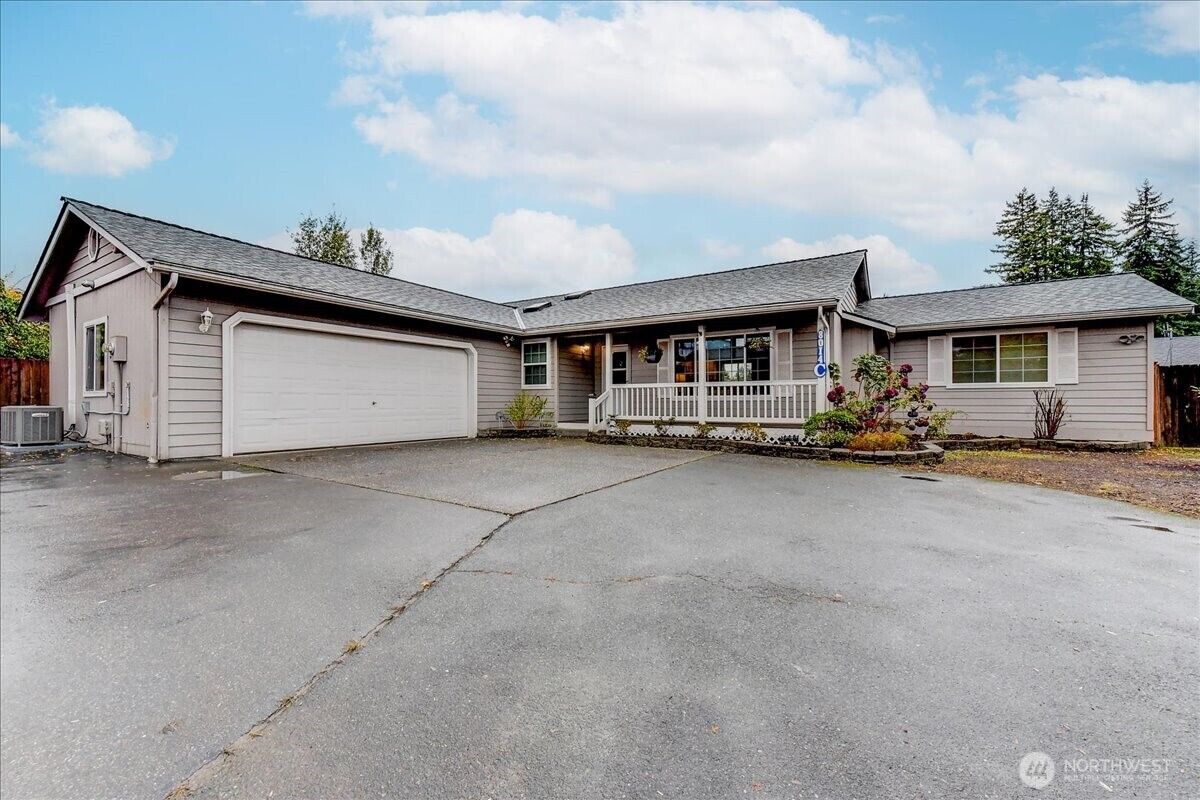 Property Photo:  8014  Beverly Boulevard C  WA 98203 