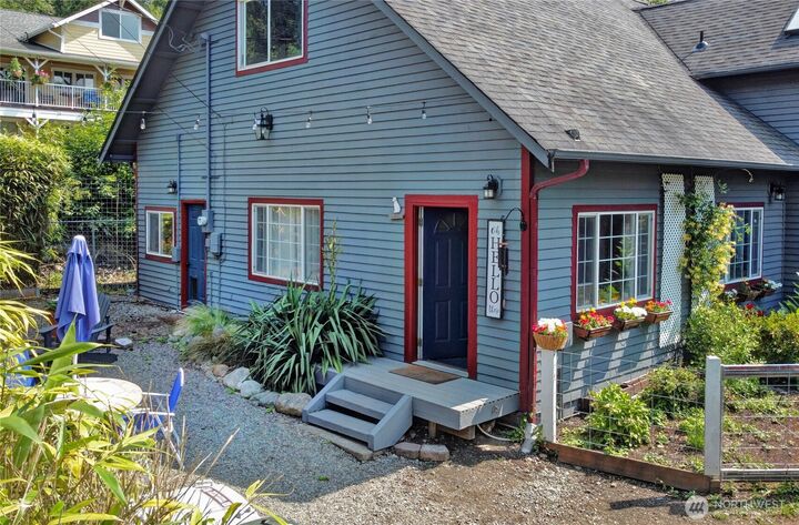 Property Photo:  35904 SE 46th Street  WA 98024