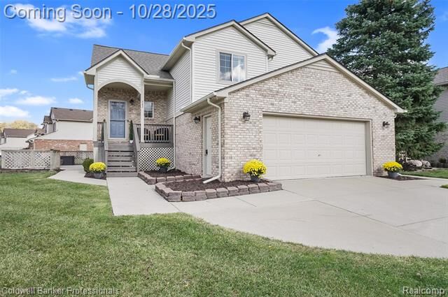 Property Photo:  547 Tyler Lane  MI 48188