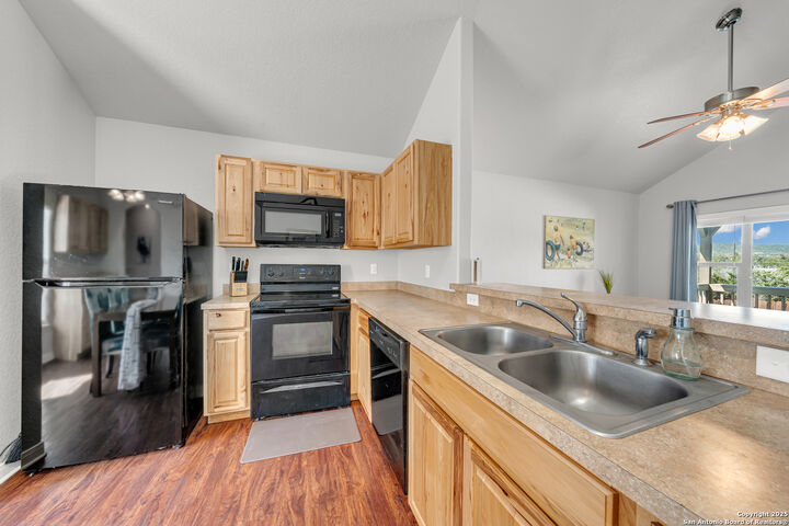 Property Photo:  428 Kings  TX 78133