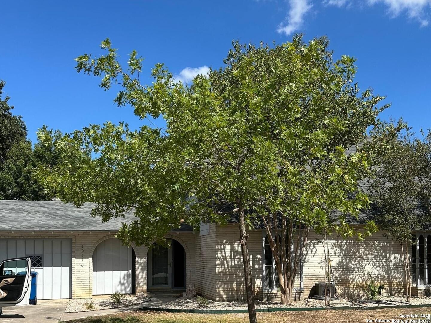 Property Photo: 10310 Fox Hollow TX 78217