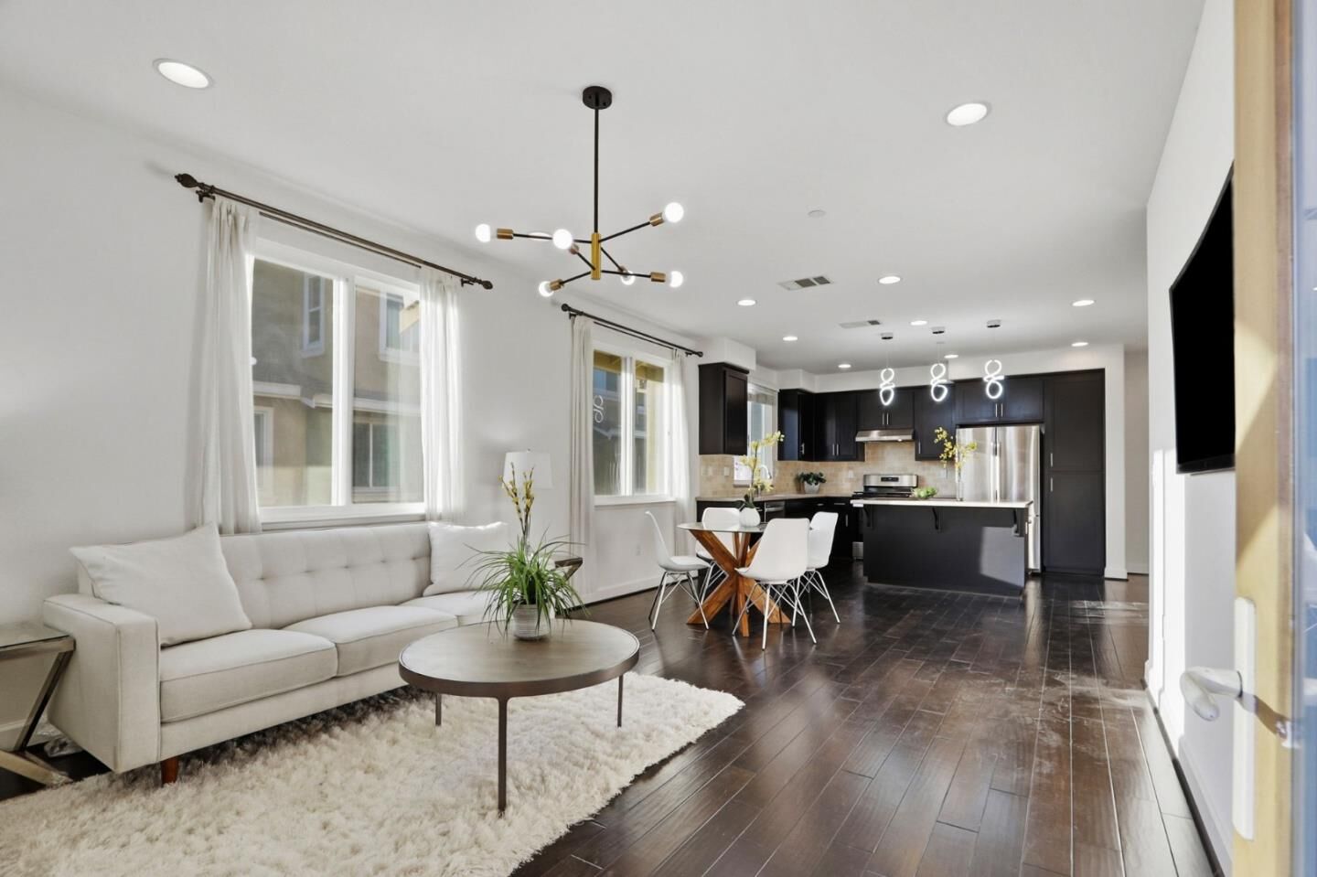 Property Photo: 192 Currlin Circle CA 95035