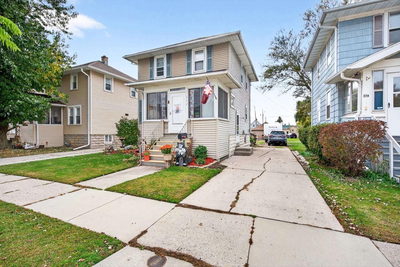 Property Photo:  372 Amory Street  WI 54936