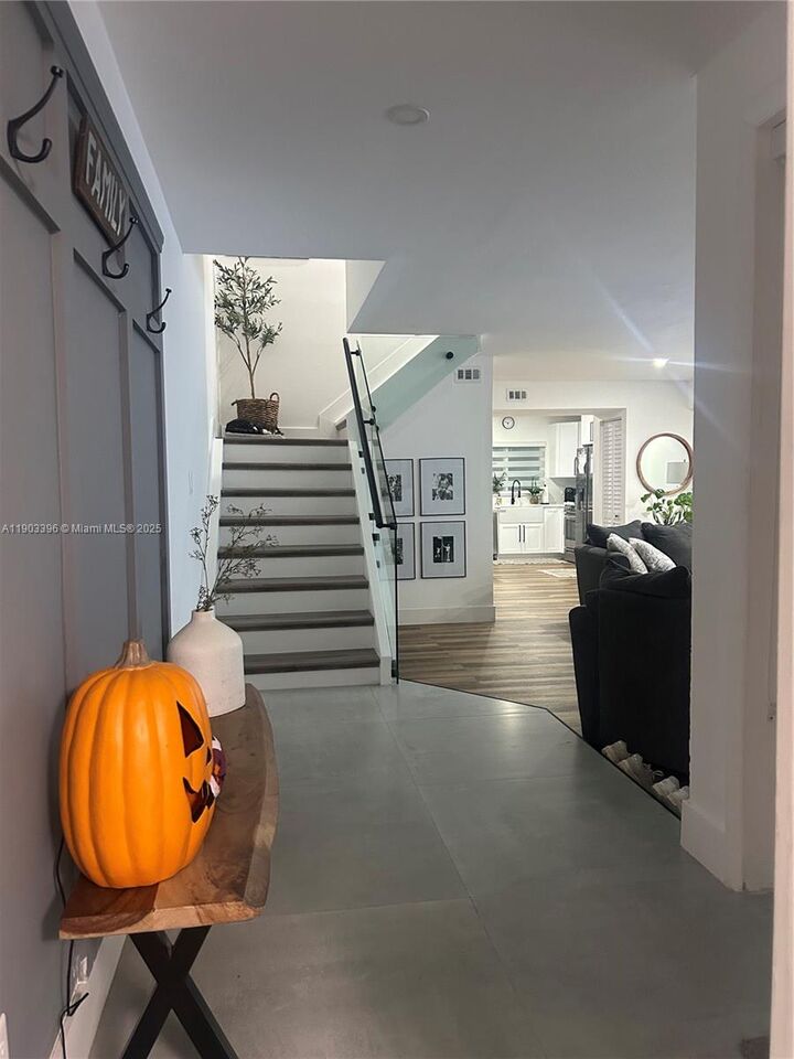 Property Photo:  1409 NW 124th Ave  FL 33026