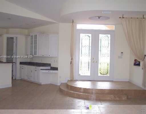 Property Photo:  950 Greensward Ln  FL 33445