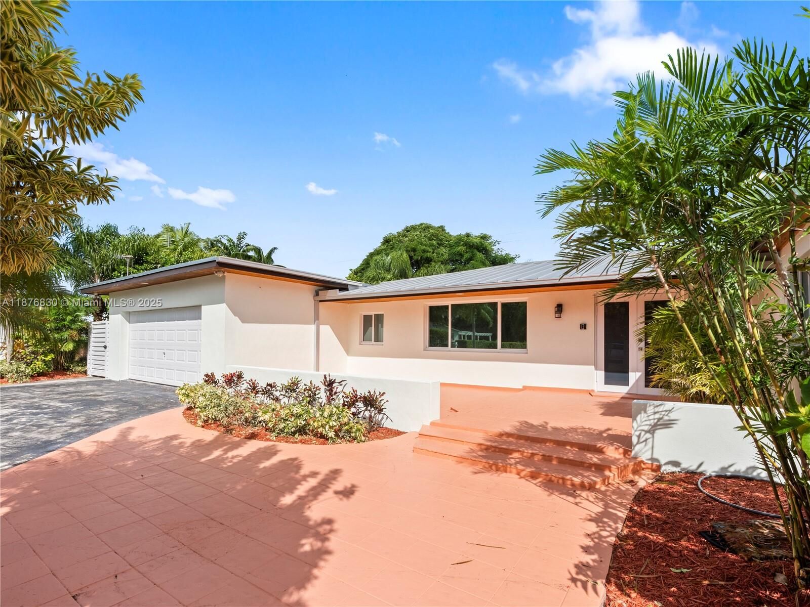 Property Photo:  10311 SW 89th St  FL 33176 