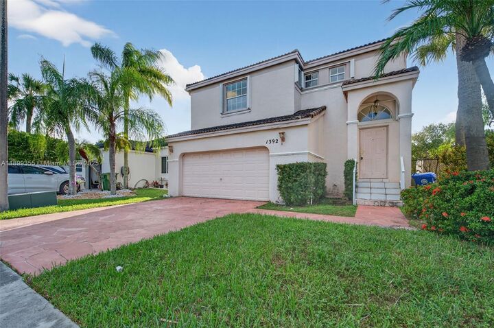 Property Photo:  1392 NW 159th Ln  FL 33028