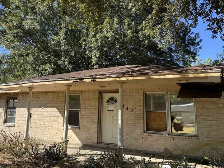 Property Photo:  445 Dallas  TX 77613 