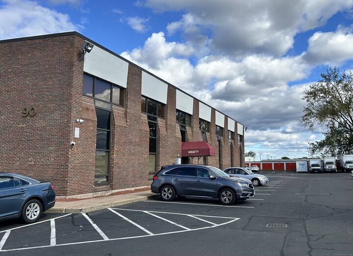 Property Photo:  90 Brainard Road 104  CT 06114