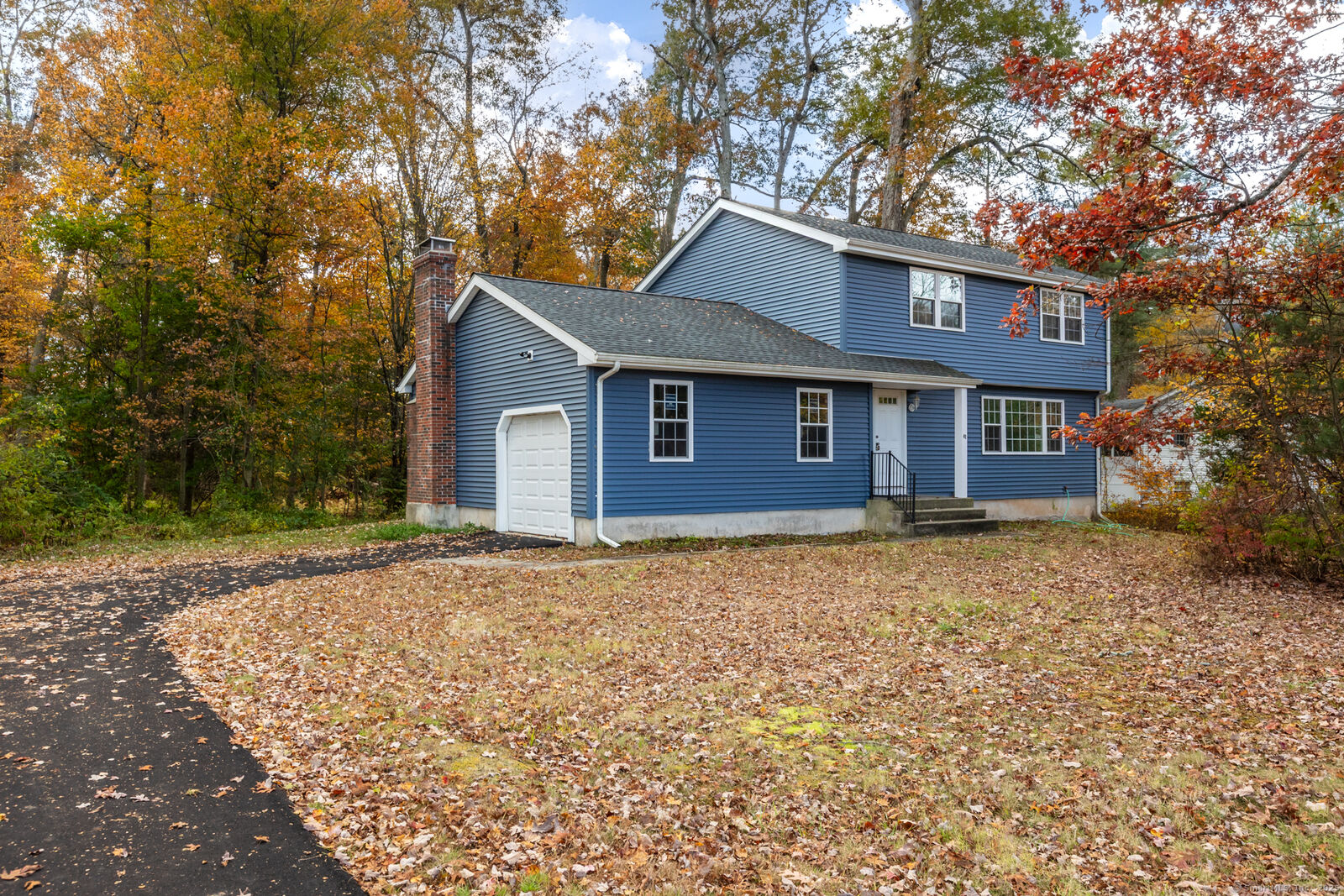 Property Photo:  42 Middle Road  CT 06029