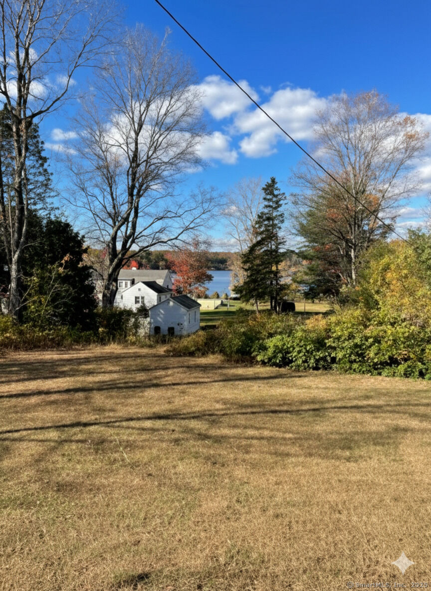 Property Photo:  8 Tom Road  CT 06423