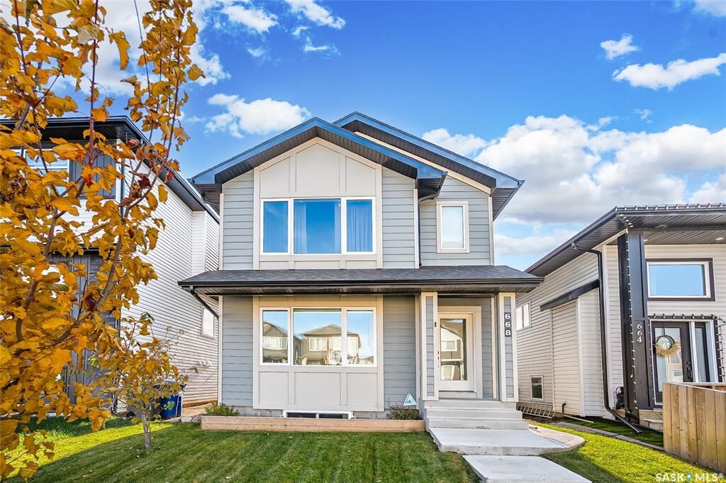 Property Photo:  668 Feheregyhazi Boulevard  SK S7W 1C4