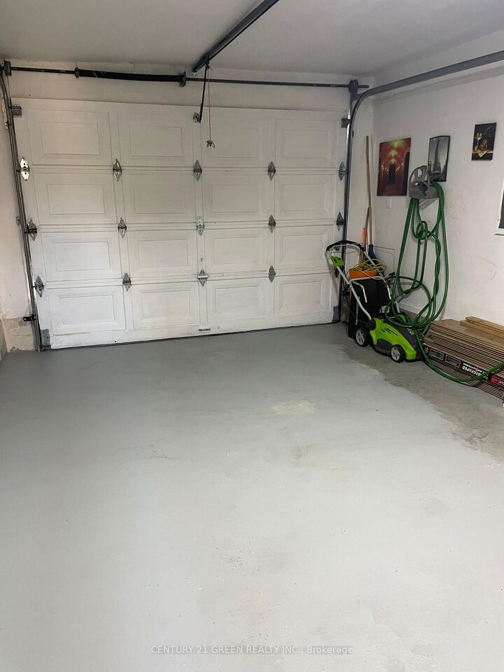 5020 East Mill Road  Mississauga ON L5V 1S5 photo