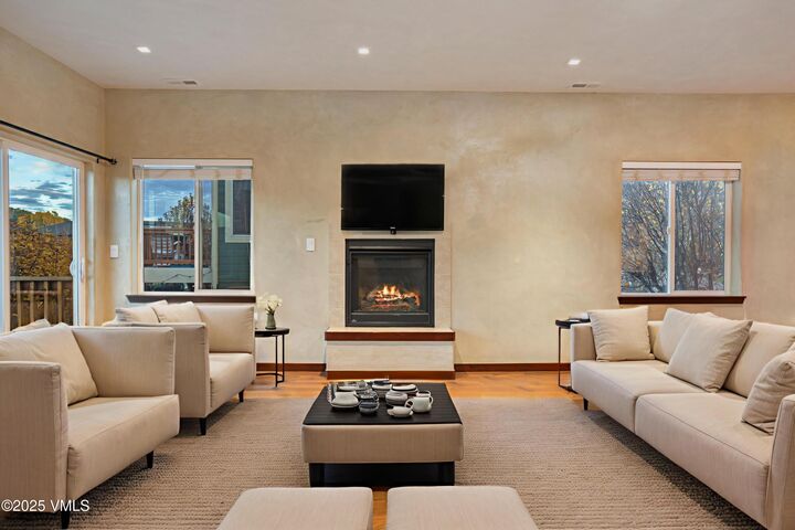 Property Photo:  1335 Hawks Nest Lane  CO 81637