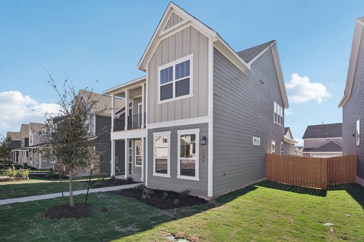 Property Photo: 125 Kiowa Bend TX 78642