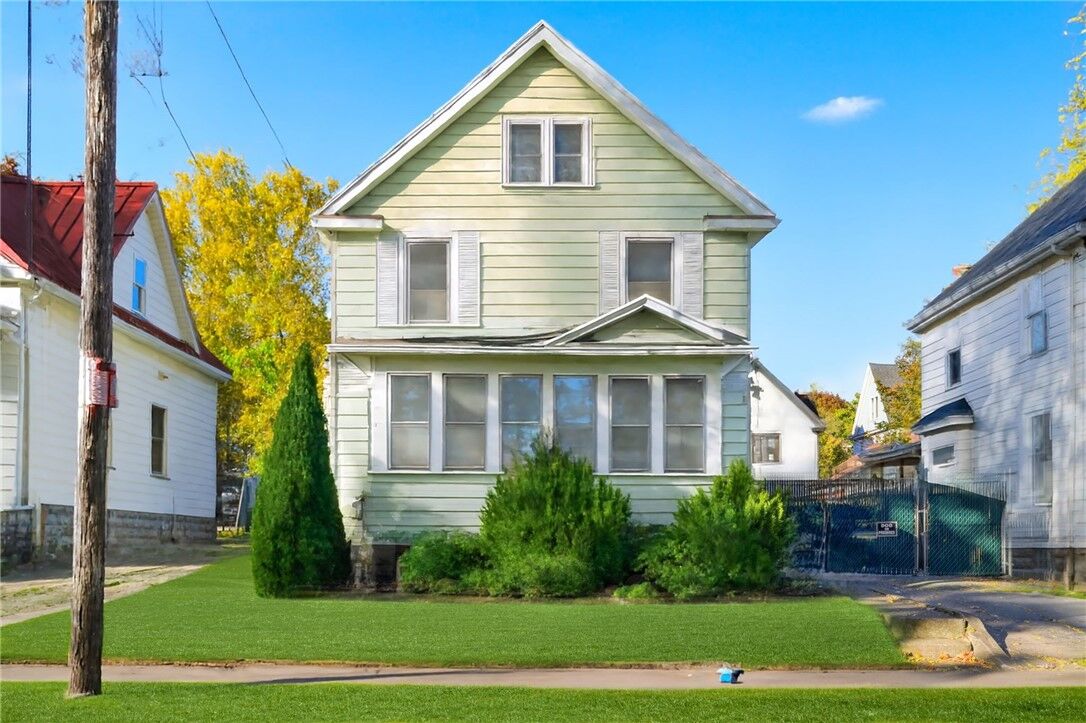 Property Photo:  136 Curtis Street  NY 14606 