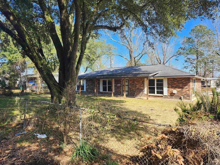 Property Photo:  18322 Eldon St  LA 70769 