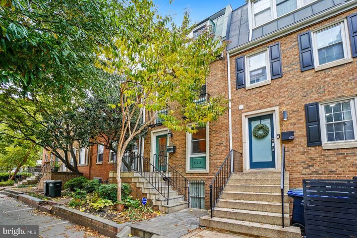 Property Photo: 623 I Street SW DC 20024