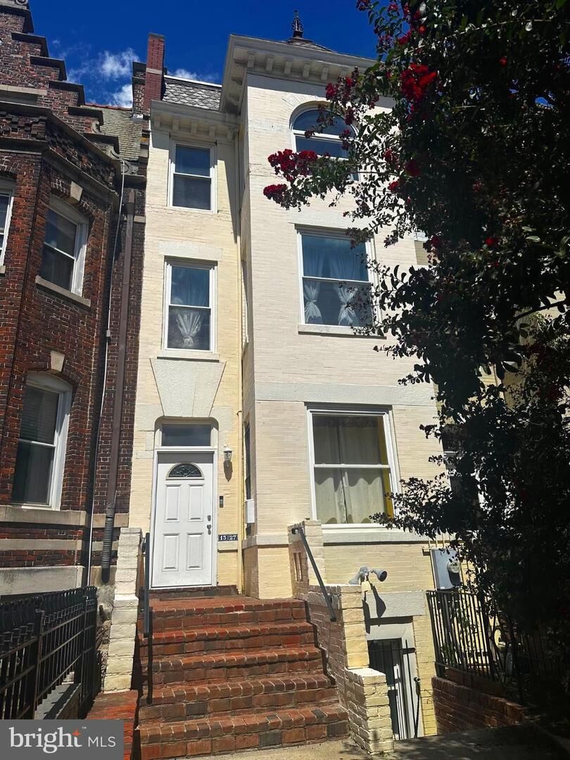 Property Photo: 1327 Harvard Street NW DC 20009