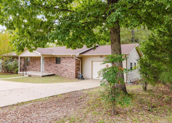 Property Photo:  217 N Mission Street  AR 71913 