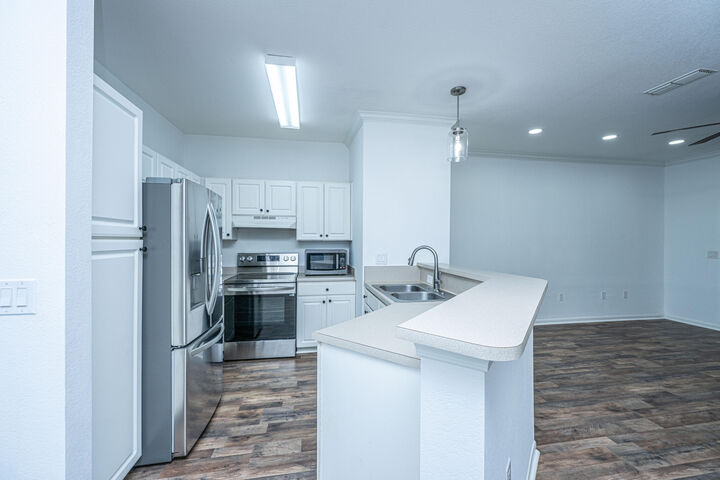 Property Photo:  60 Fenwick Hall Alley # 213  SC 29455 