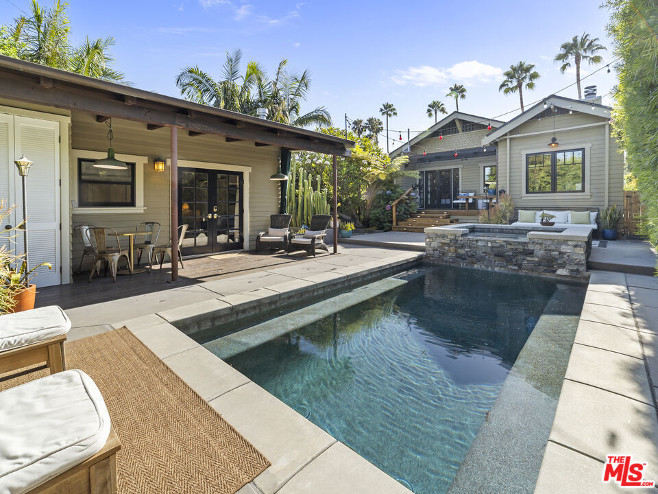 Property Photo:  1528 N Curson Ave  CA 90046 