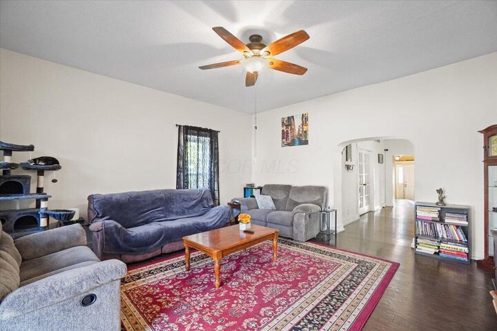 Property Photo:  130 S Franklin Street  OH 43344