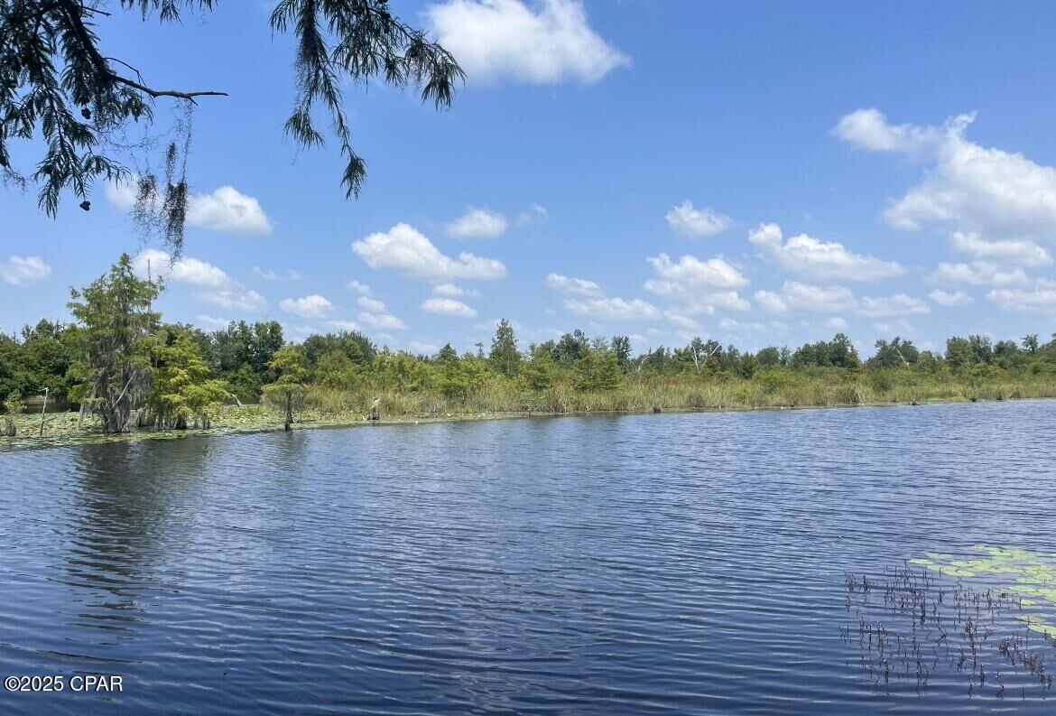 Property Photo: 9636 Indian Bluff Resort Lane FL 32466