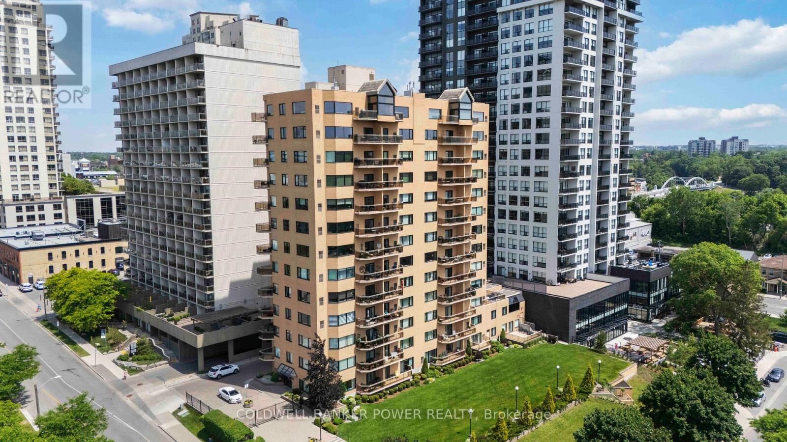 Property Photo:  19 King Street 602  ON N6A 5N8 