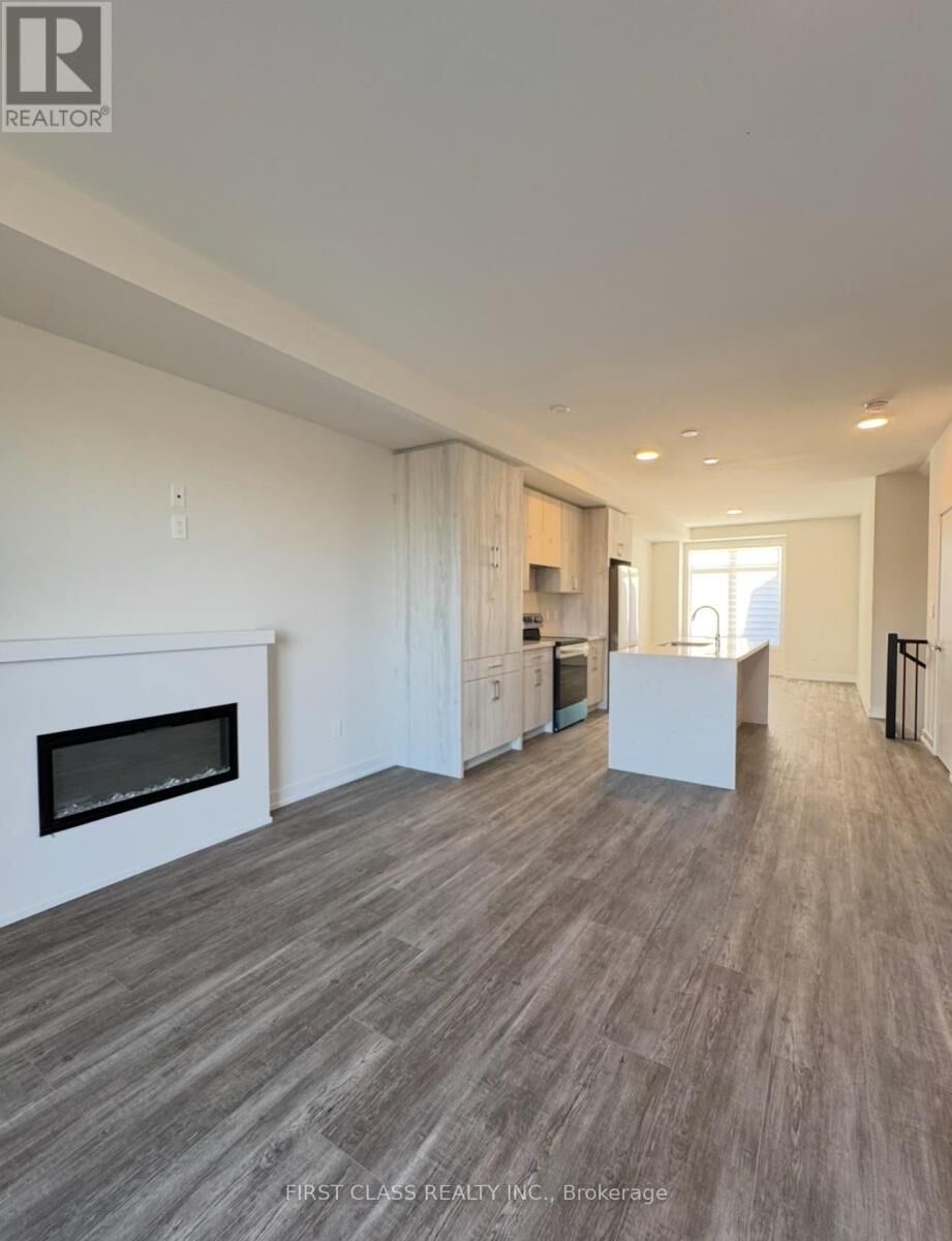 Property Photo:  57 Peace Lane  ON L4B 0J4 