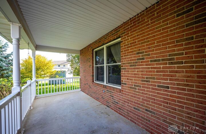 Property Photo:  4 Olde Stone Court  OH 45056