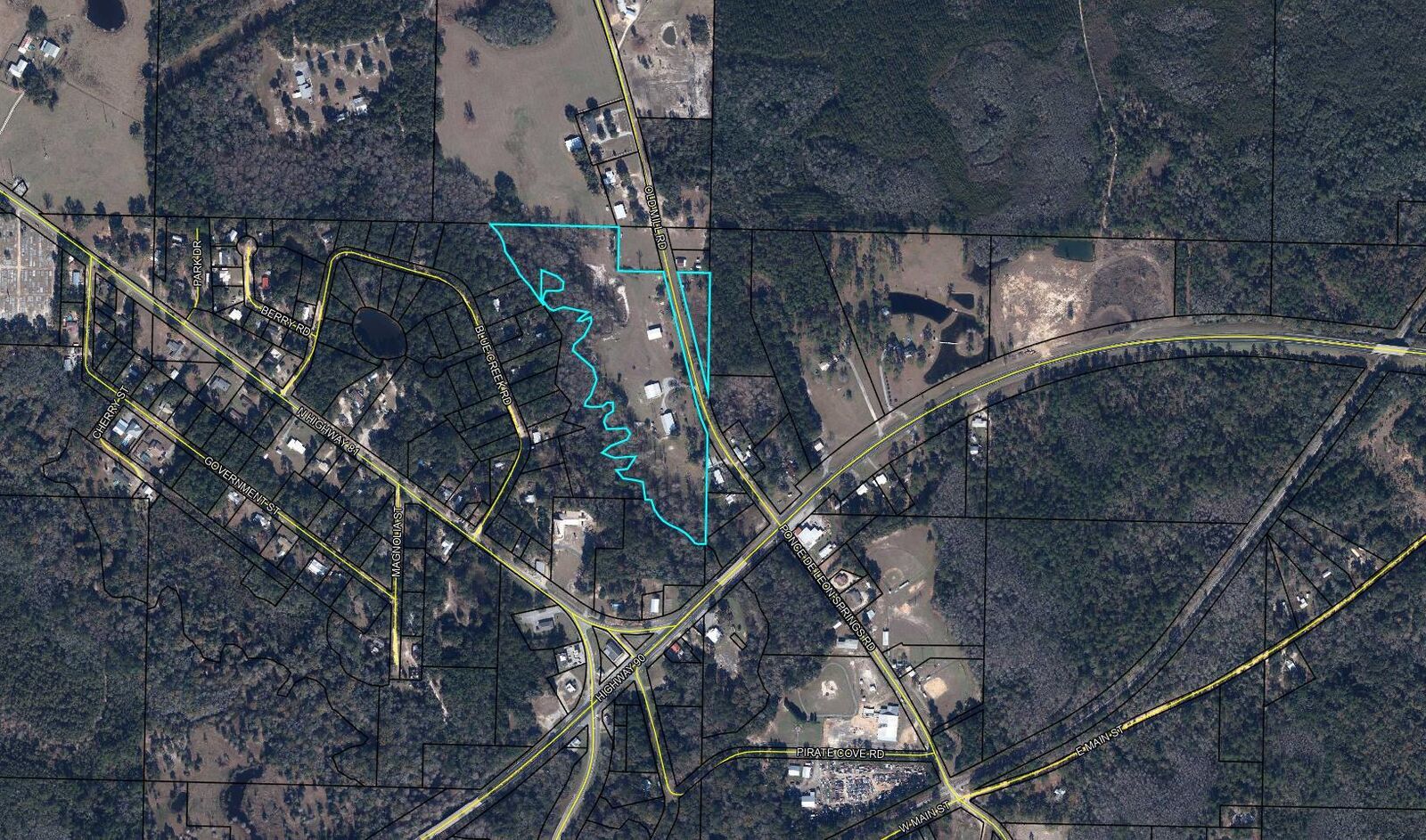 Property Photo:  2822 Old Mill Road  FL 32455 