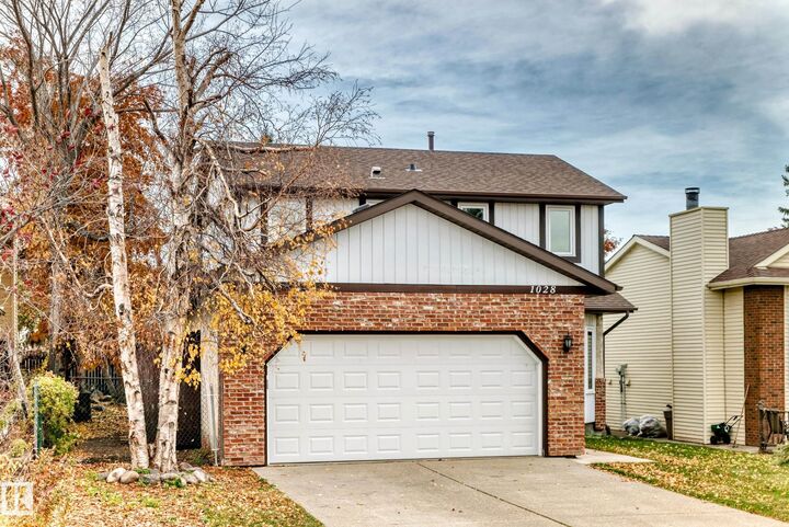 Property Photo: 1028 107 Street NW AB T6J 6H2