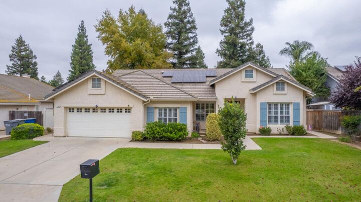 7285 N Cecelia Avenue  Fresno CA 93711 photo