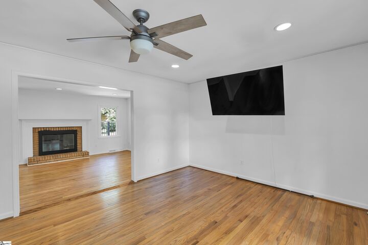 Property Photo: 261 Mohawk Drive SC 29609