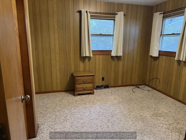 Property Photo:  1804 26th St  NE 68826 