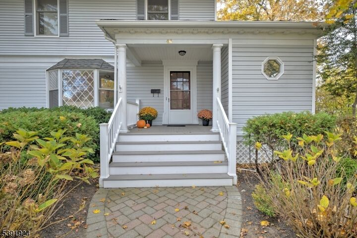 Property Photo:  44 Glenbrook Rd  NJ 07950