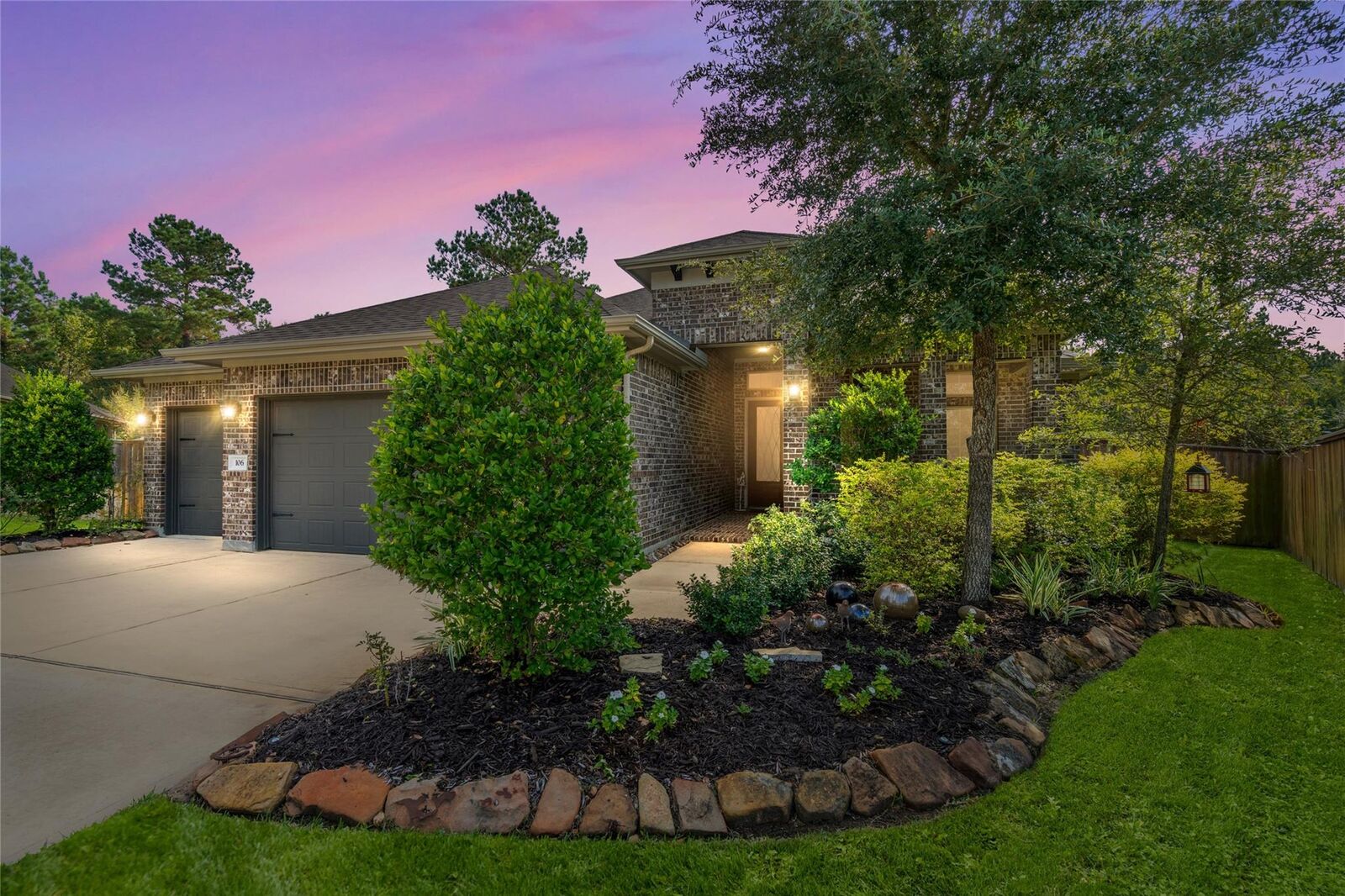Property Photo: 106 Wild Wisteria Place TX 77316
