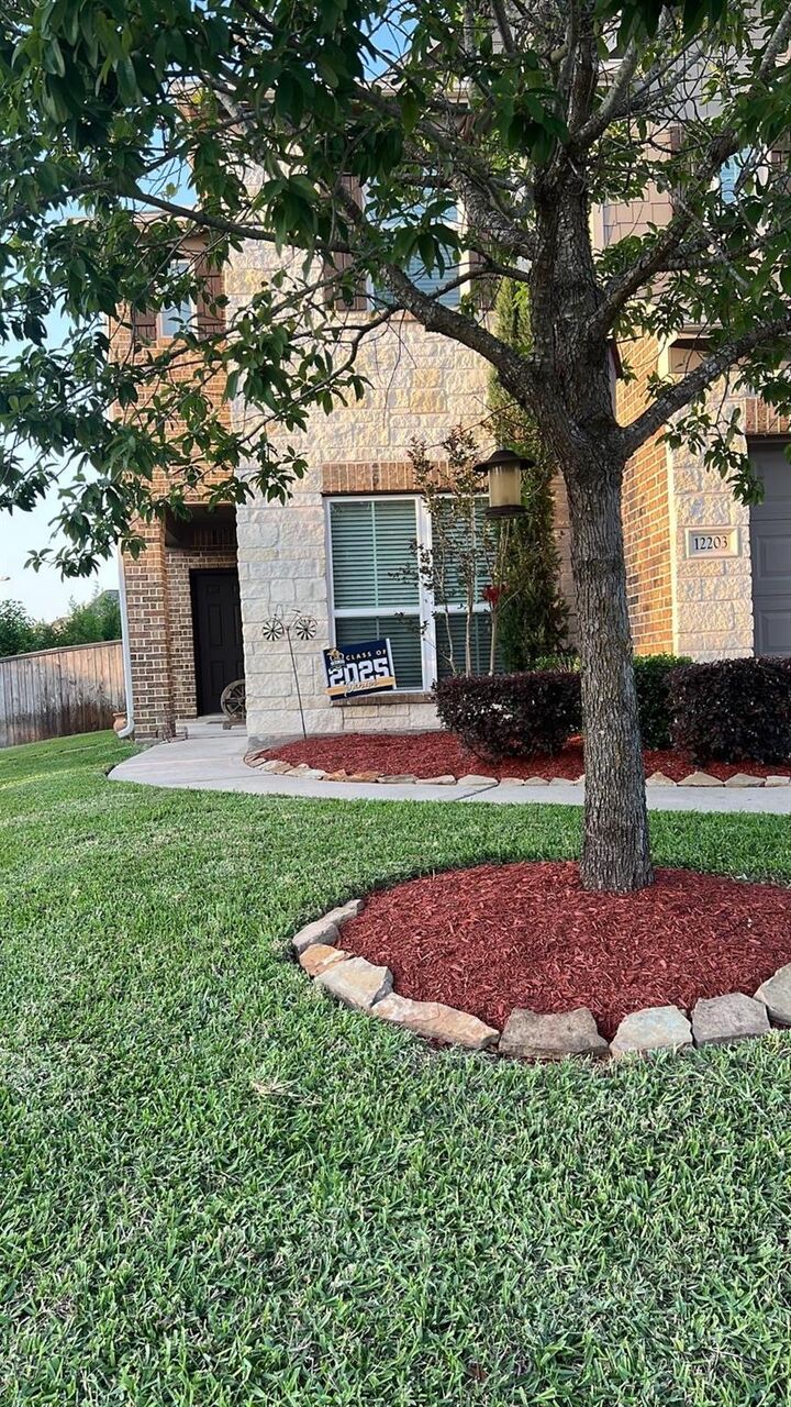 Property Photo:  12203 Elm Orchard Trail  TX 77346 